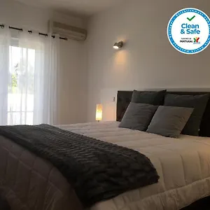 Bed and breakfast Ahvillas -cerro Azul, Olhão